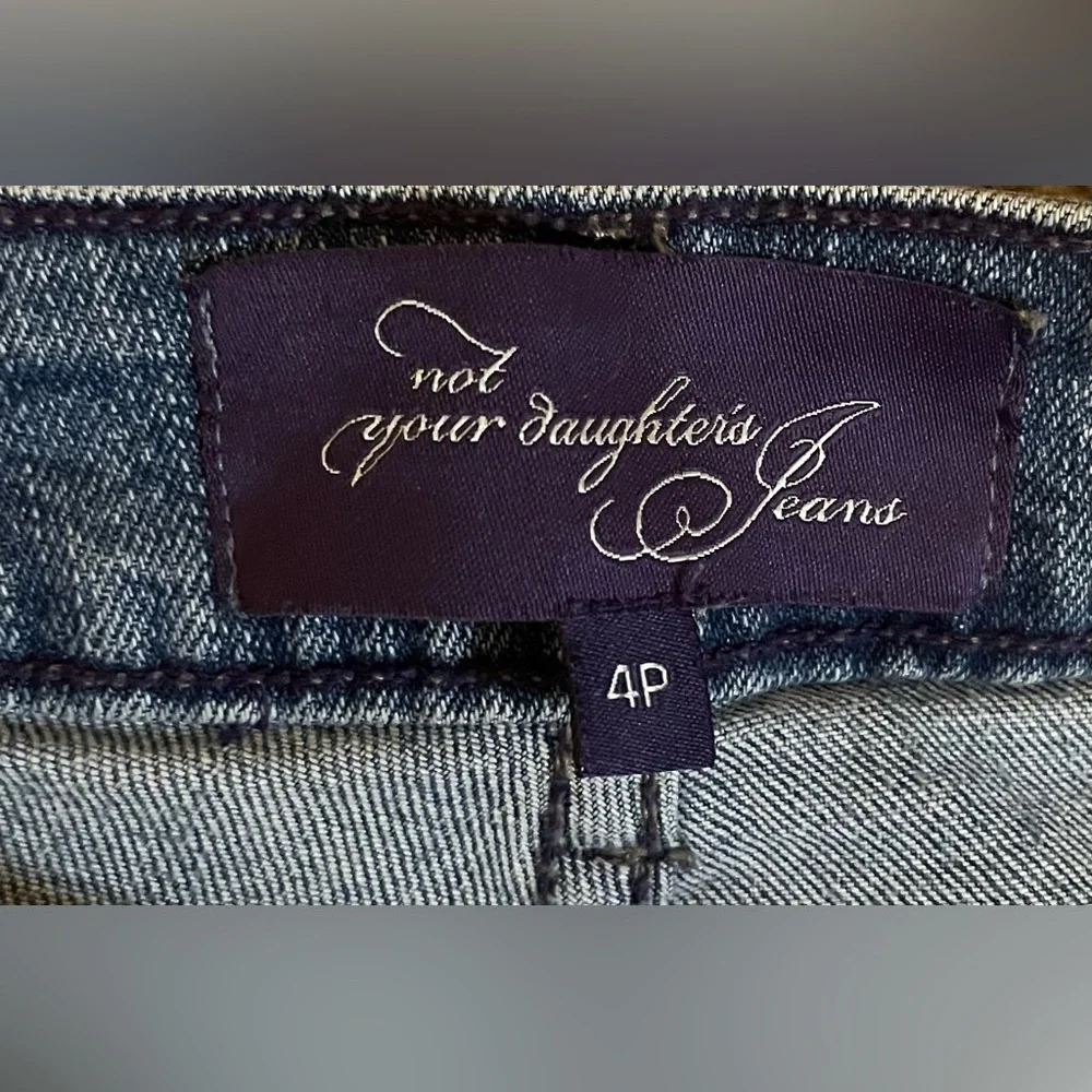 NYDJ Straight Leg Rhinestone Embellished Jeans size 4P - Picture 12 of 14